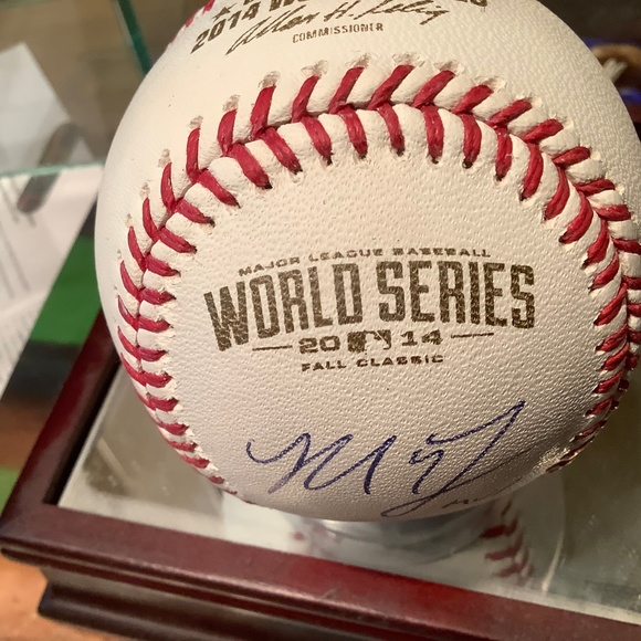 Baseball - Picture 4 of 6